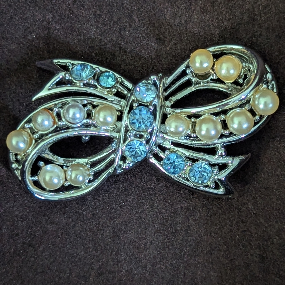 Coro Silver and Gold Bow Brooch with Pearls and Blue Gems